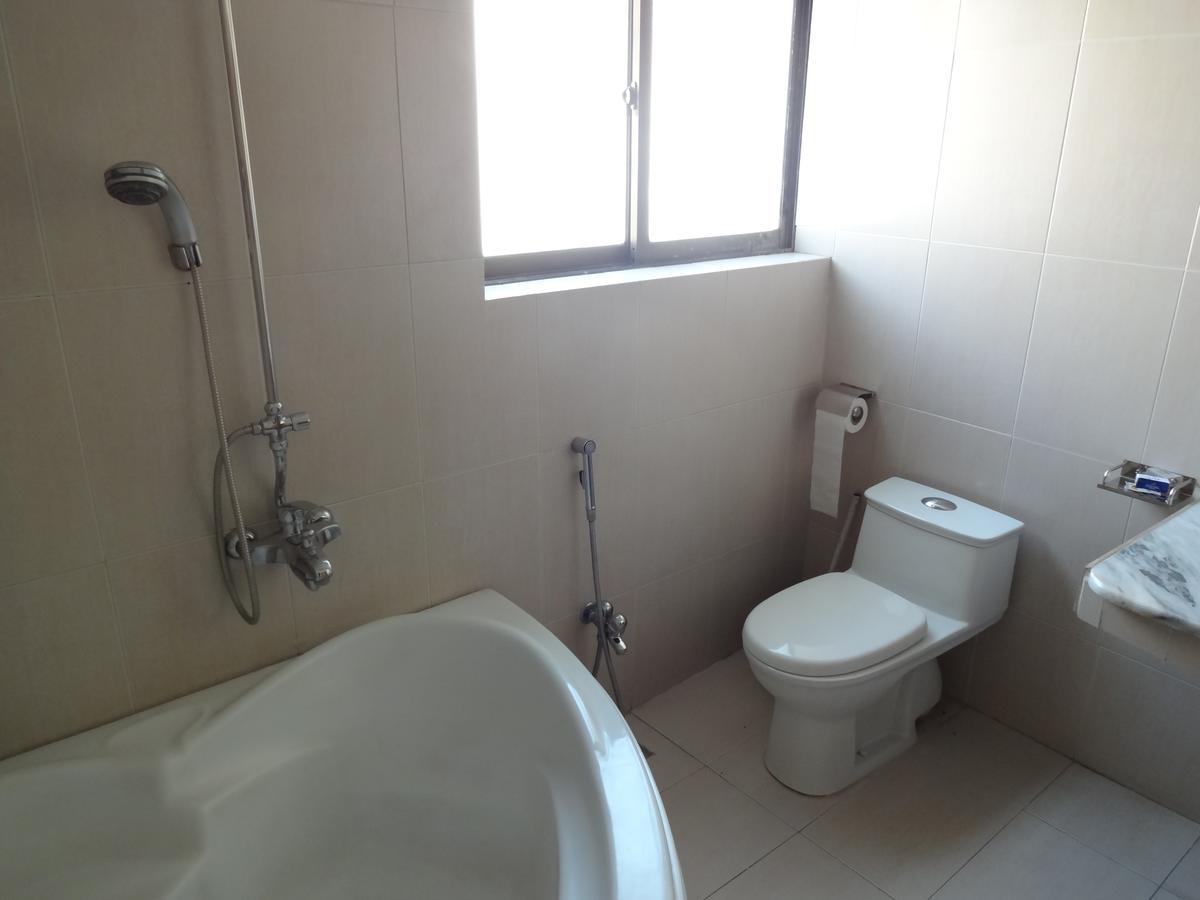 Shelton Hotel Rawalpindi Dış mekan fotoğraf