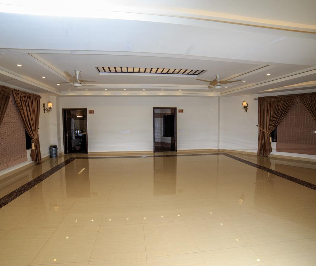 Shelton Hotel Rawalpindi Dış mekan fotoğraf
